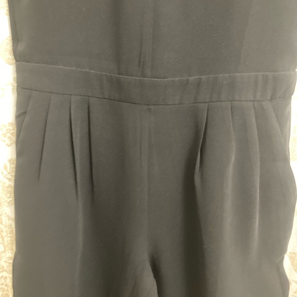 Black Sleeveless Jumpsuit - Picture 4 of 5